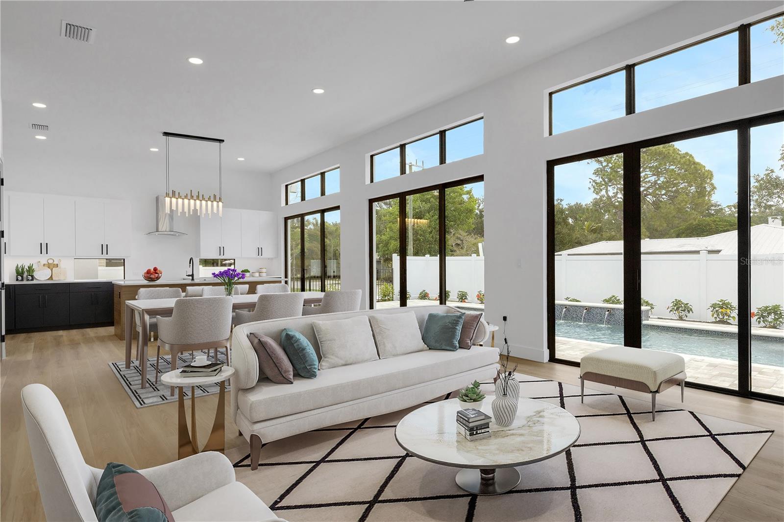 2079 Hibiscus, Sarasota, FL 34239