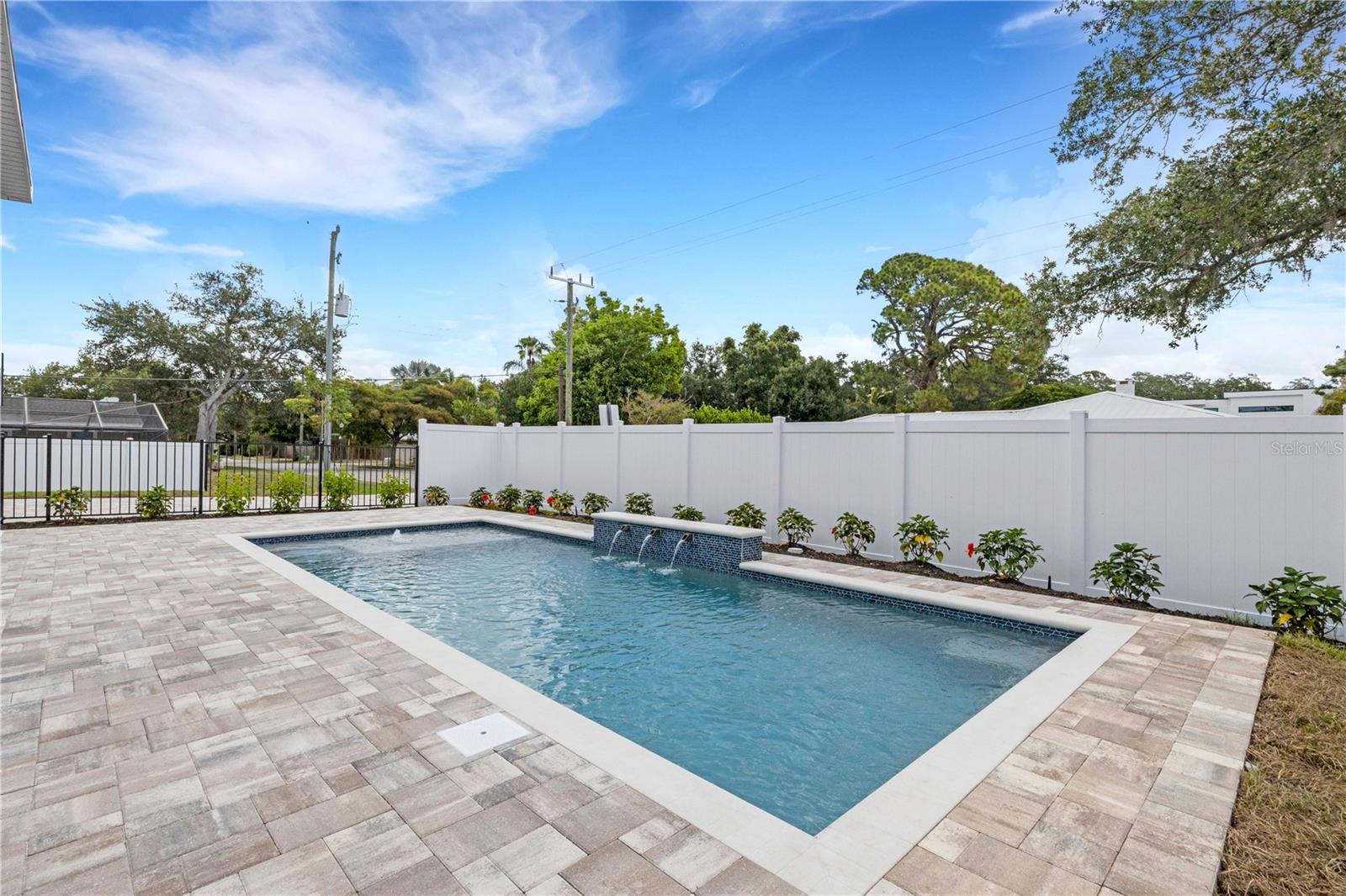 2079 Hibiscus, Sarasota, FL 34239