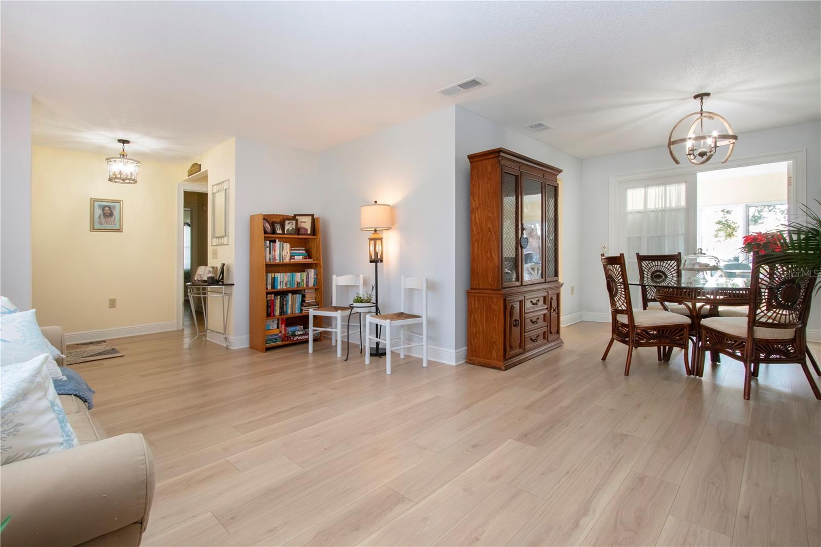 2016 View, Sun City Center, FL 33573