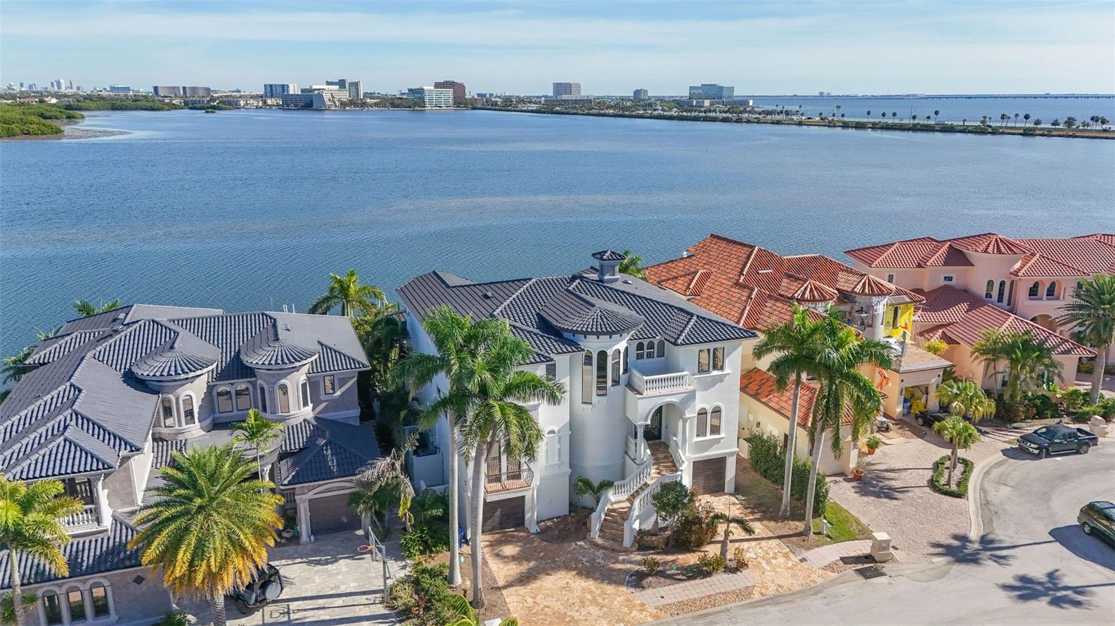 4107 Causeway Vista, Tampa, FL 33615