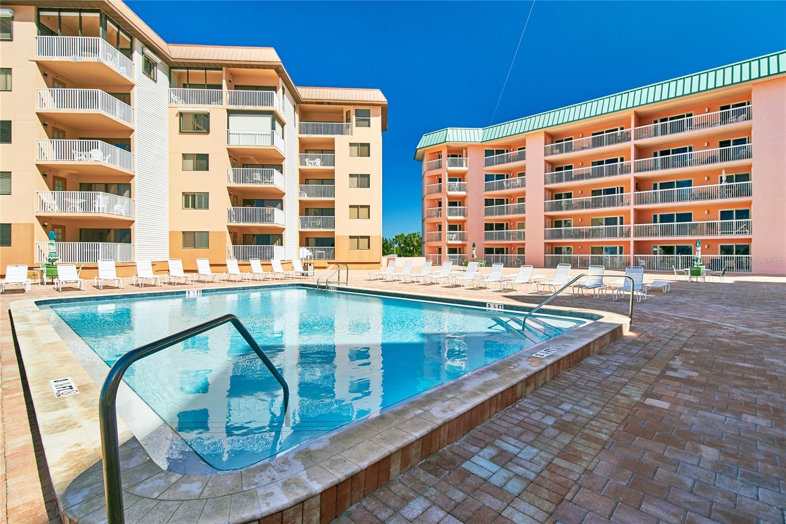 18400 Gulf Unit 1206, Indian Shores, FL 33785