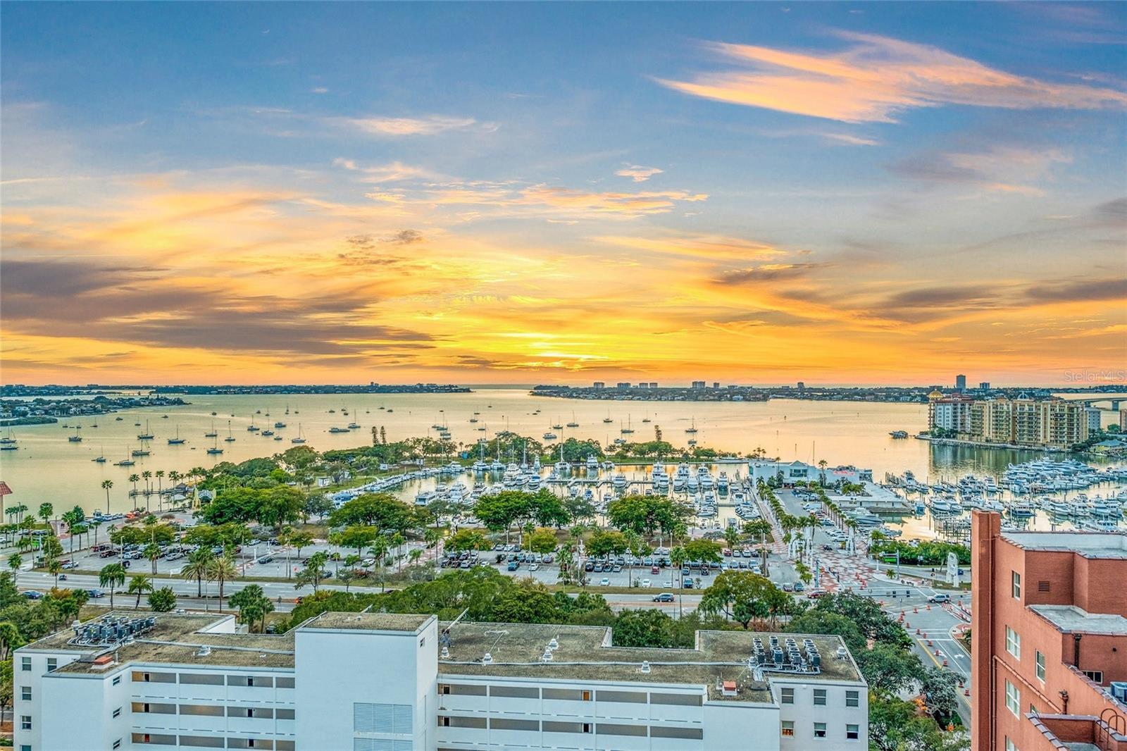 1330 Main Unit Ph 9 & 10, Sarasota, FL 34236