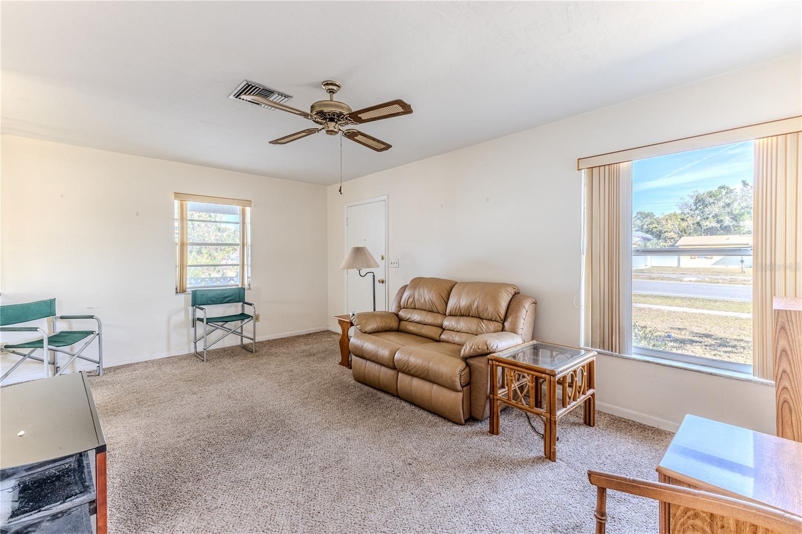 6352 Spring Hill, Spring Hill, FL 34606