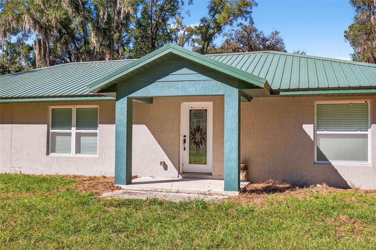 201 West, Interlachen, FL 32148