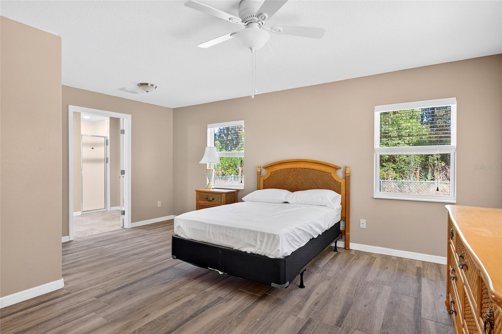 201 West, Interlachen, FL 32148