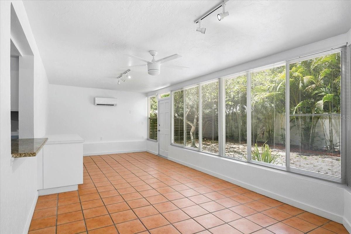 7147 Lago, Sarasota, FL 34241