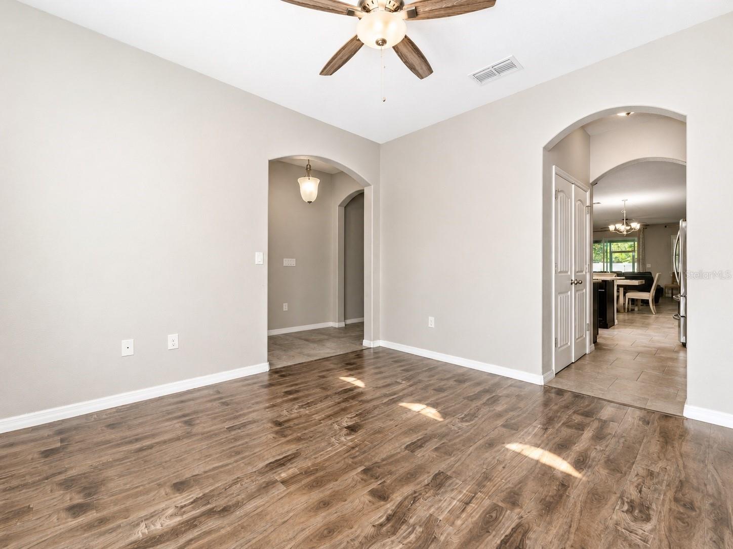 1889 Rustic Falls, Kissimmee, FL 34744