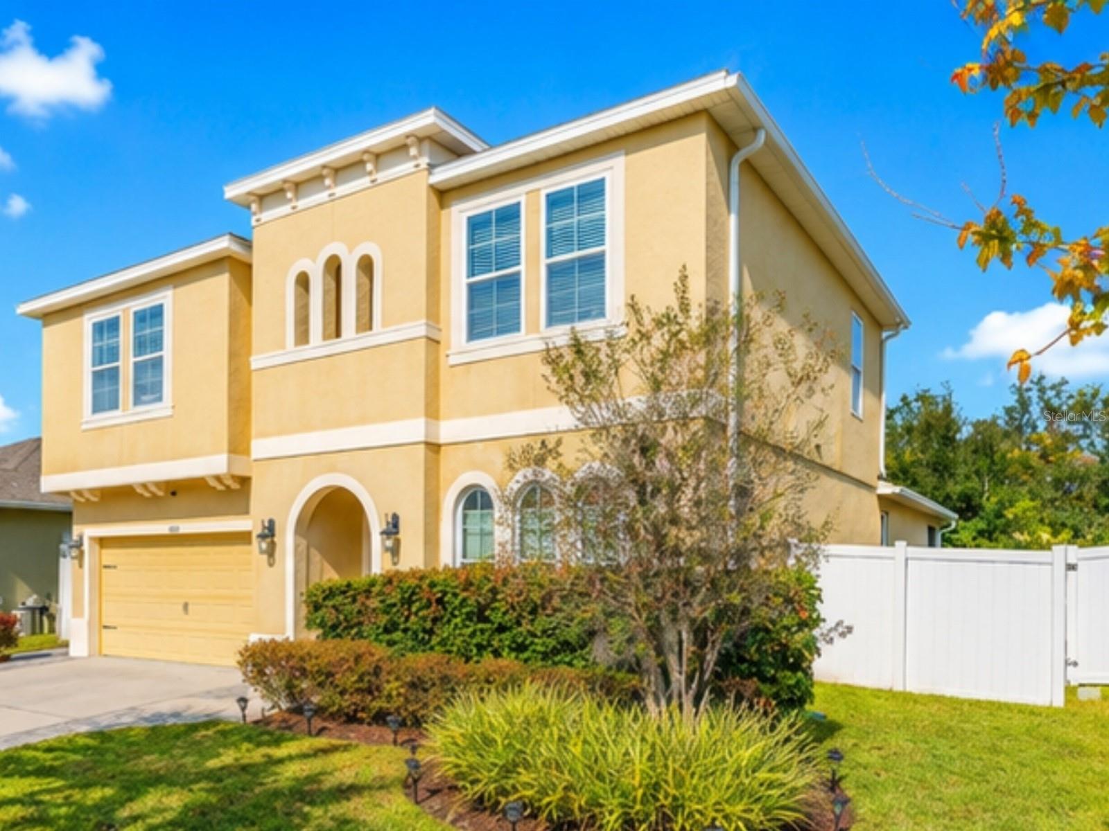 1889 Rustic Falls, Kissimmee, FL 34744