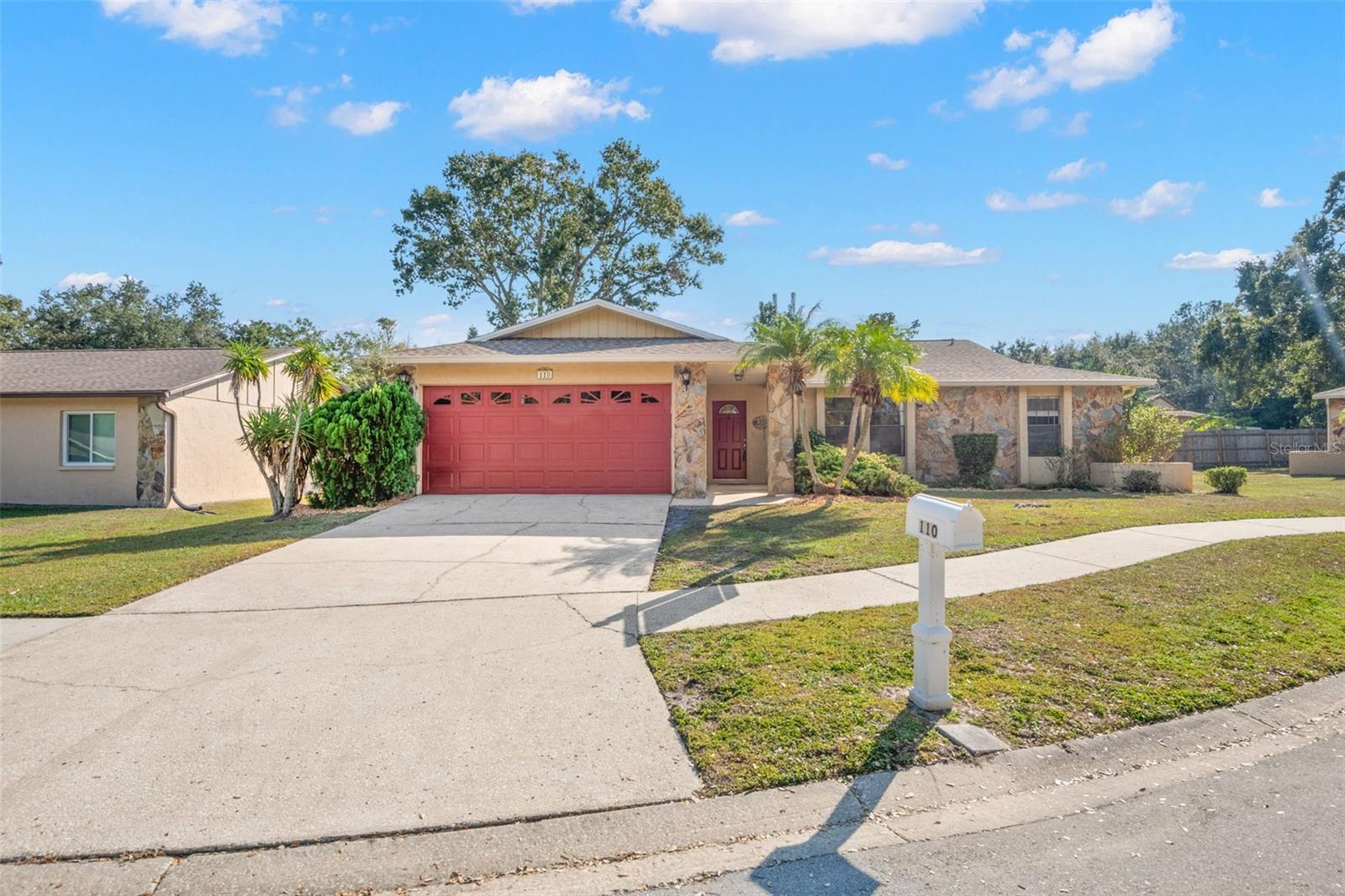 110 Meadowcross, Safety Harbor, FL 34695