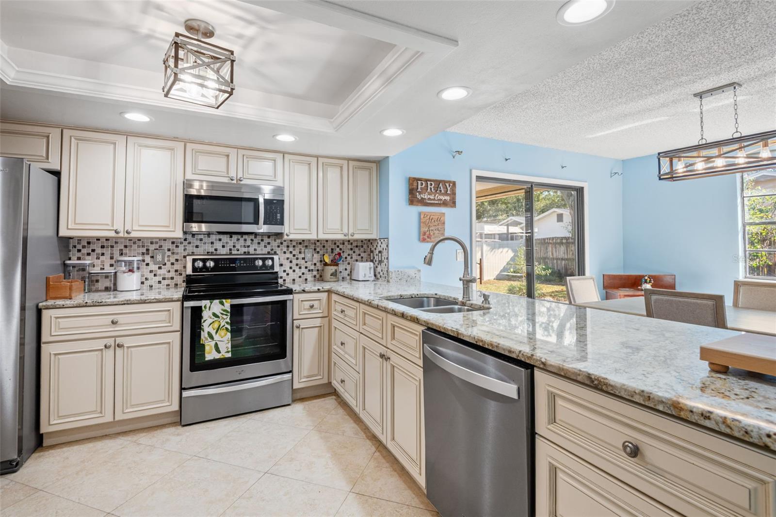 110 Meadowcross, Safety Harbor, FL 34695