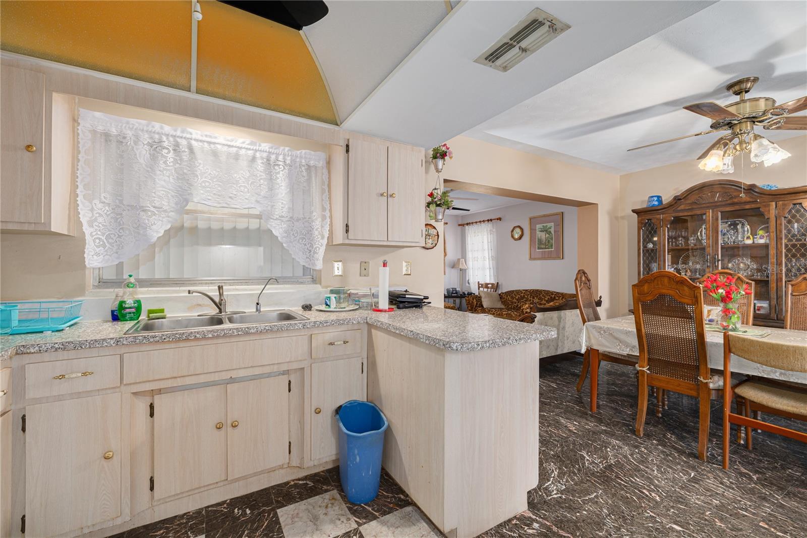 1715 Jefferson, Largo, FL 33770