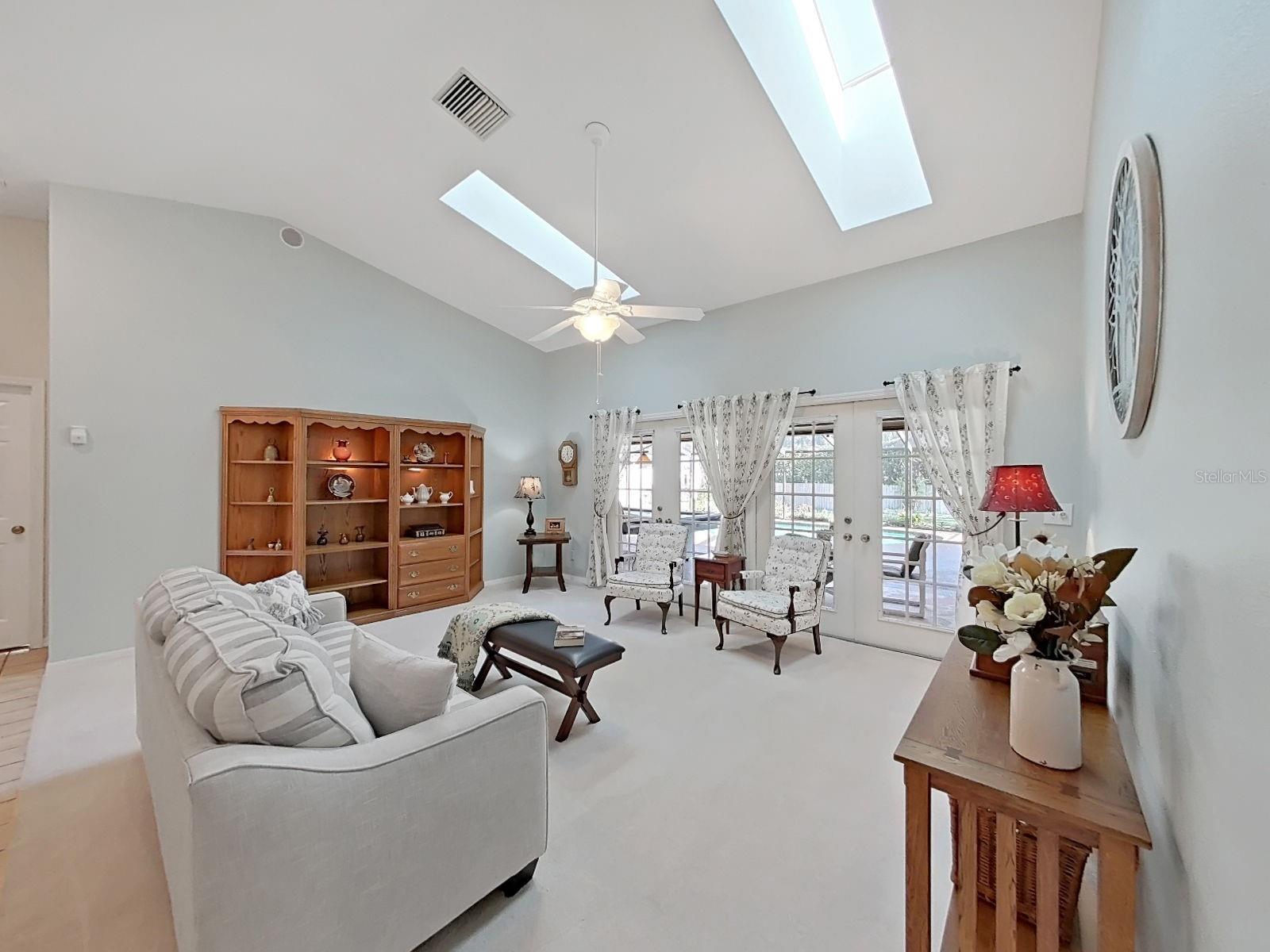 305 Running Horse, Seffner, FL 33584