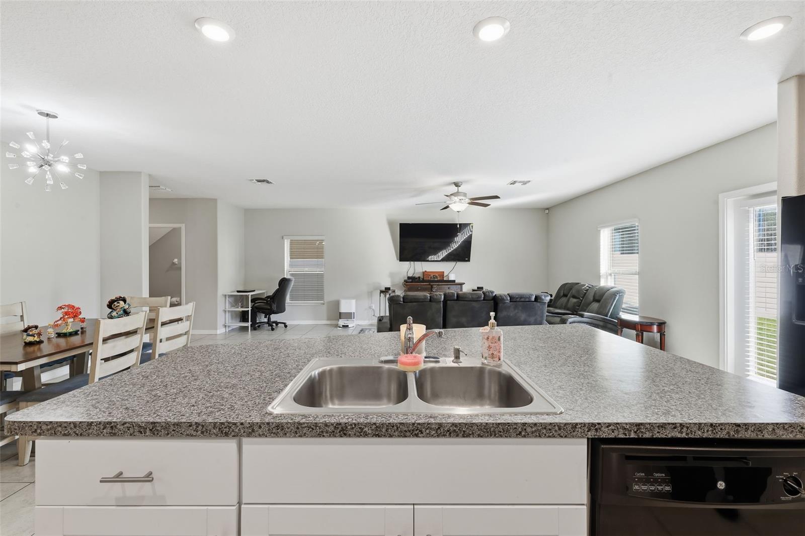2007 Sea Salt, Ruskin, FL 33570