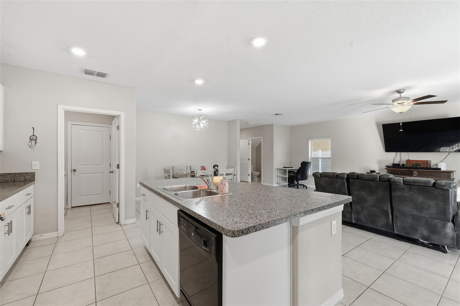 2007 Sea Salt, Ruskin, FL 33570