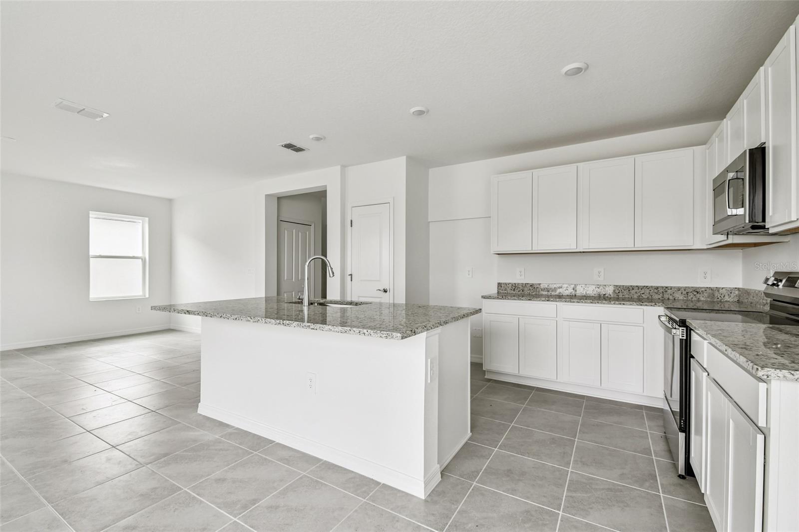 9118 Optimist, Palmetto, FL 34221