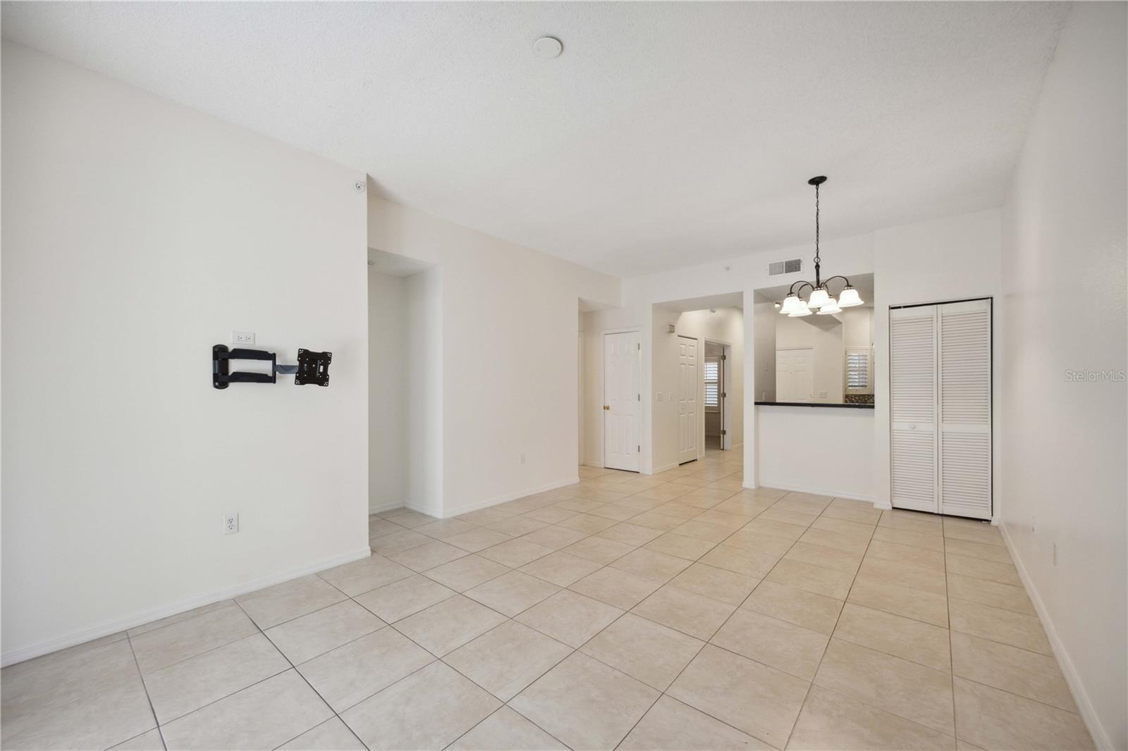 4260 Central Sarasota Unit 213, Sarasota, FL 34238