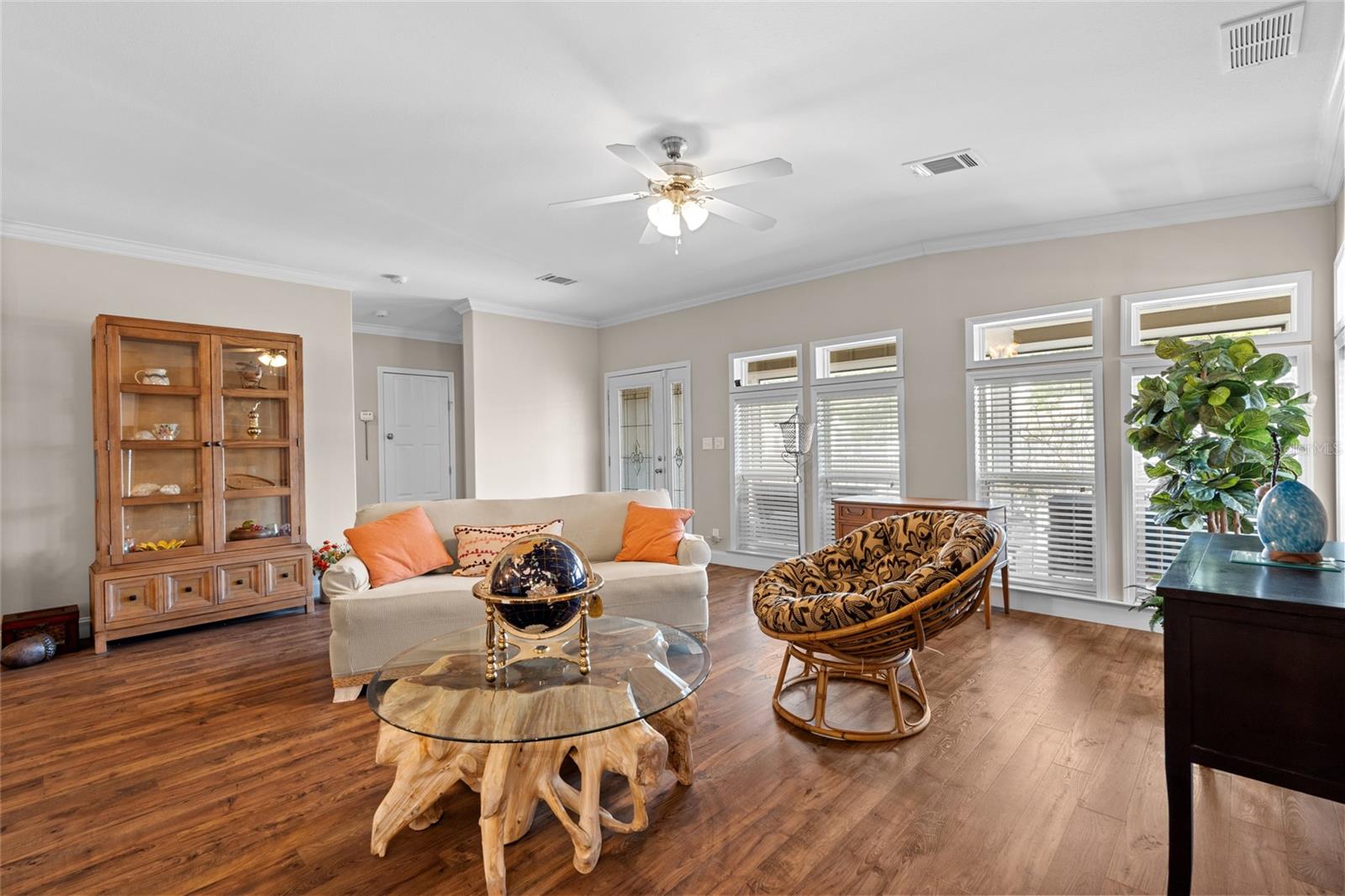 2715 9th, St Petersburg, FL 33713