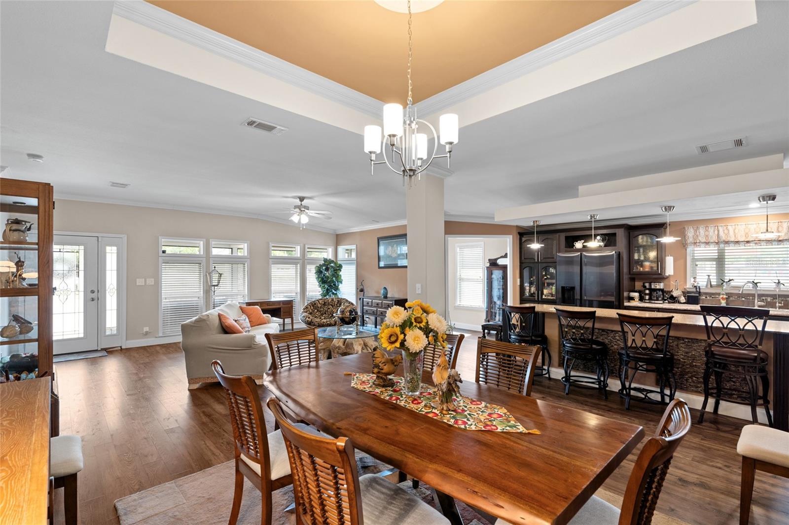 2715 9th, St Petersburg, FL 33713