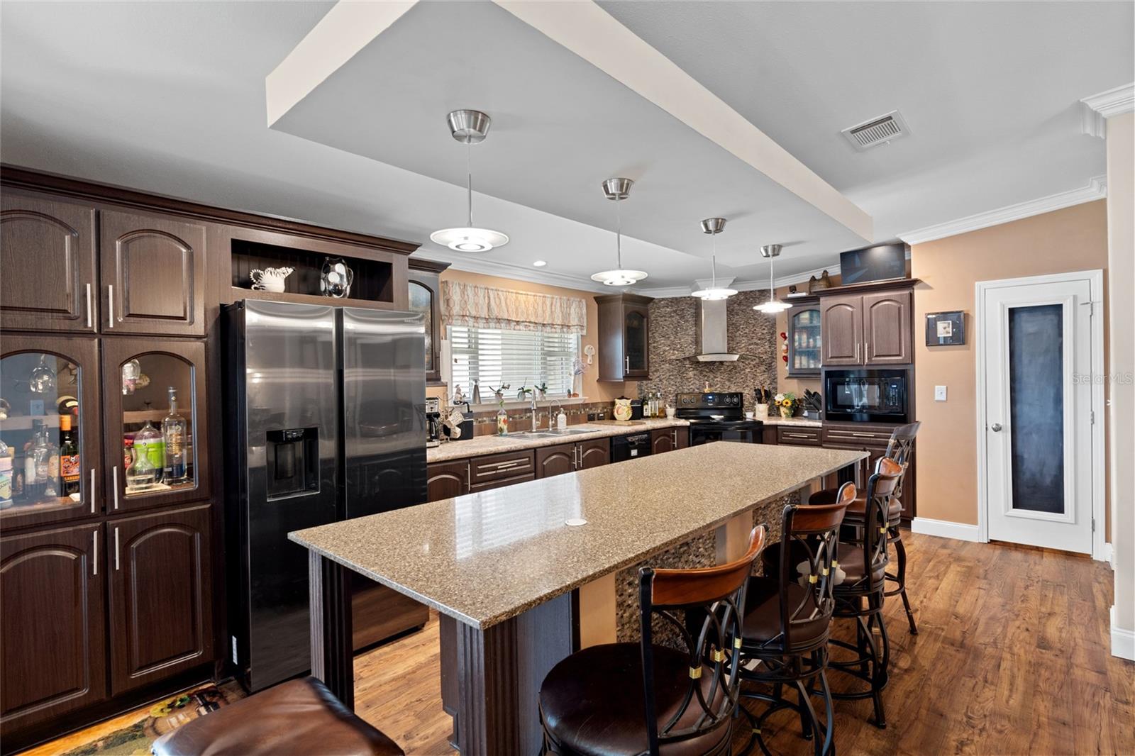2715 9th, St Petersburg, FL 33713