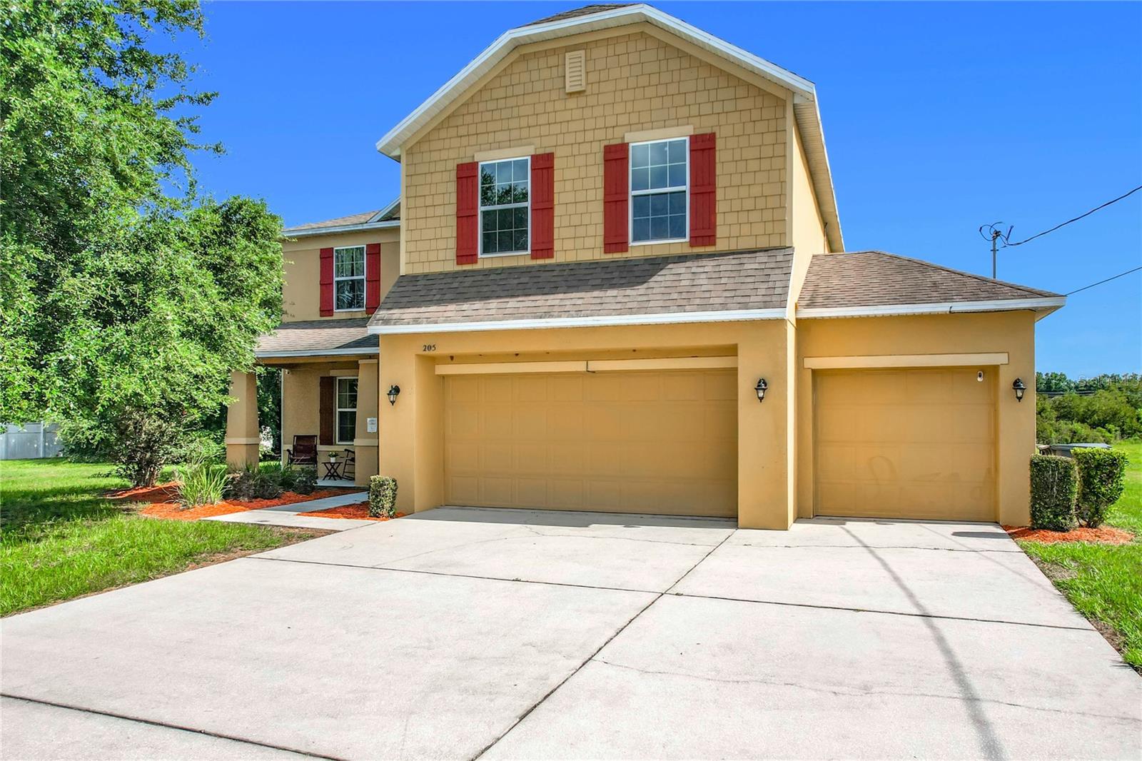 205 Tifton, Winter Haven, FL 33880