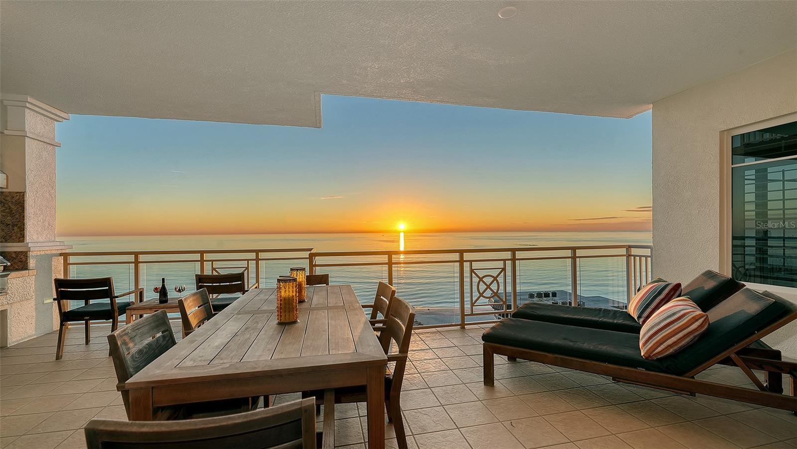 2052 Benjamin Franklin Unit D702, Sarasota, FL 34236
