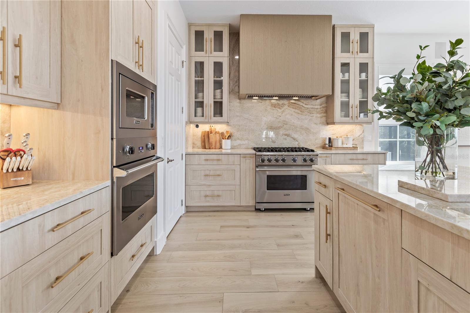 8008 Midnight Pass, Sarasota, FL 34242