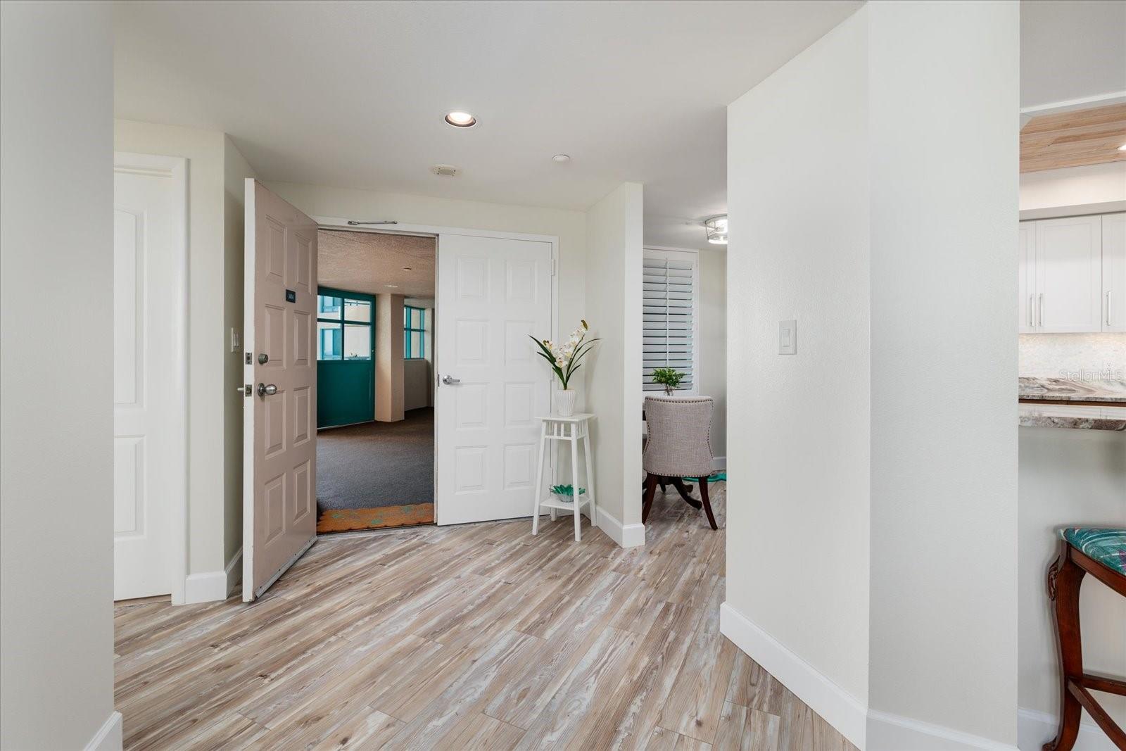 1520 Gulf Unit 1404, Clearwater Beach, FL 33767