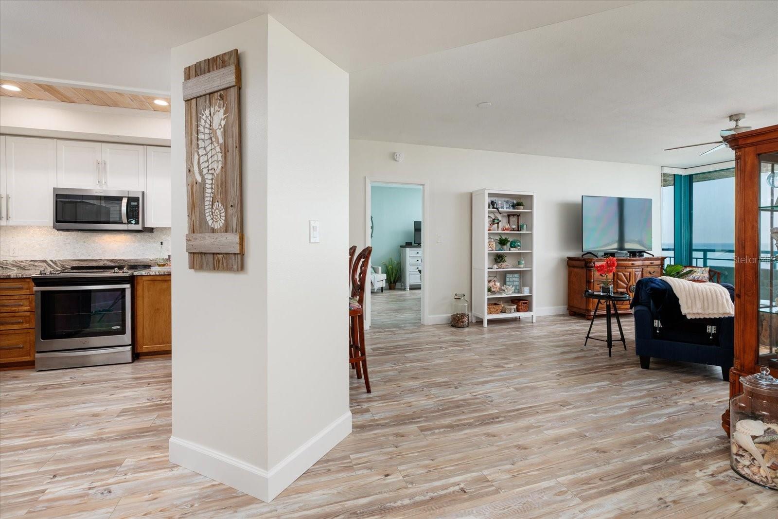 1520 Gulf Unit 1404, Clearwater Beach, FL 33767