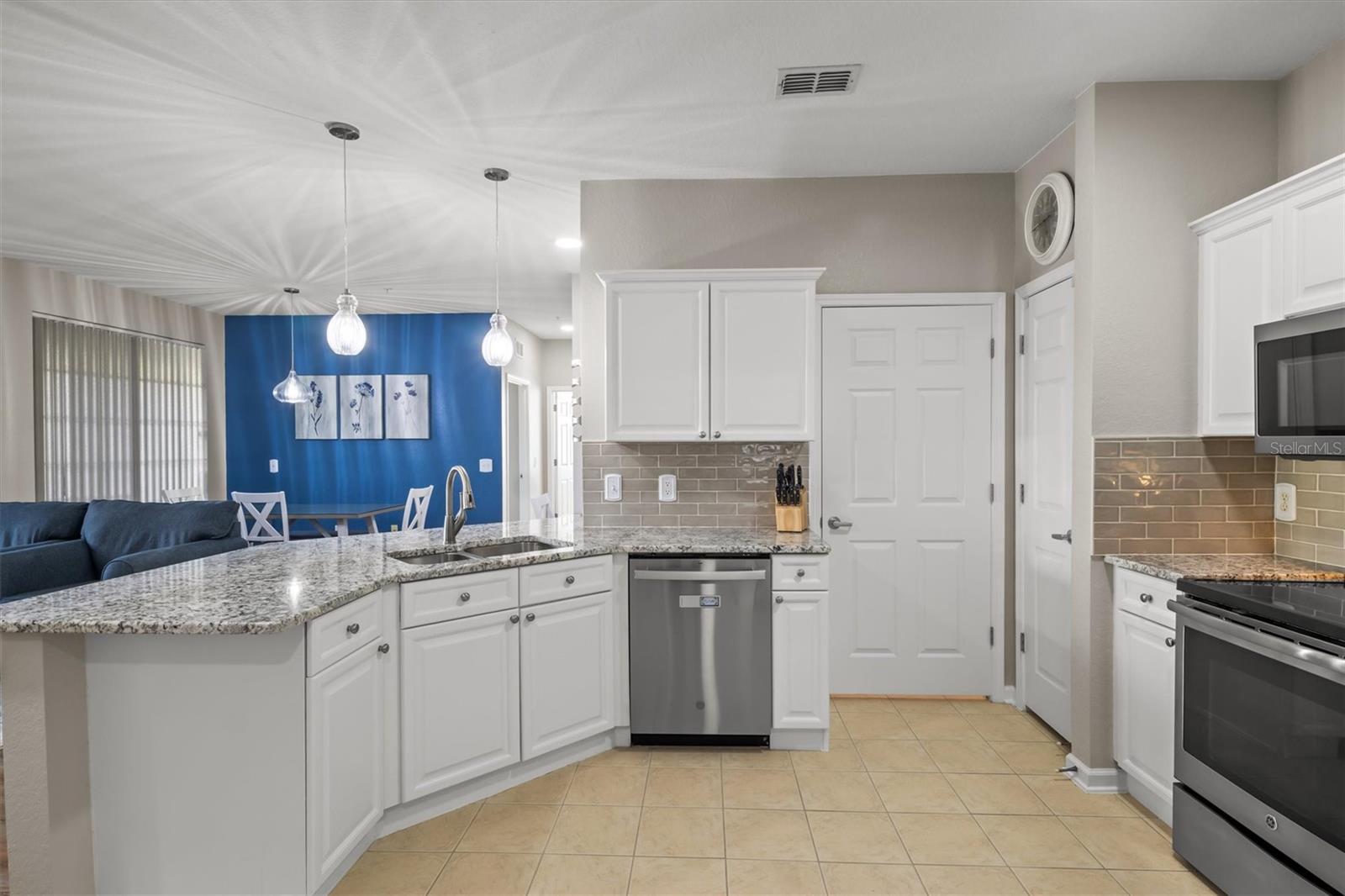 301 Terrace Ridge Unit 301, Davenport, FL 33896