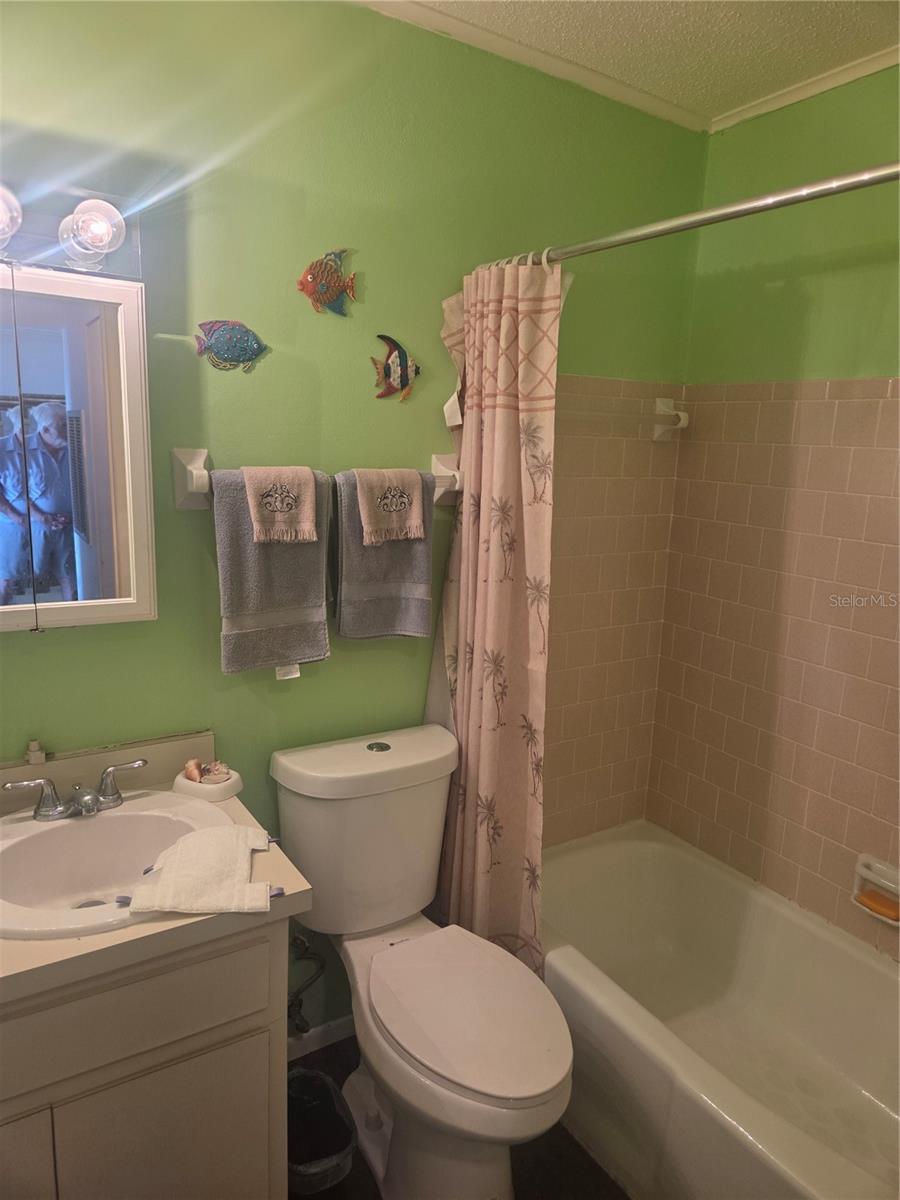 3288 Lake Bayshore Unit 523, Bradenton, FL 34205