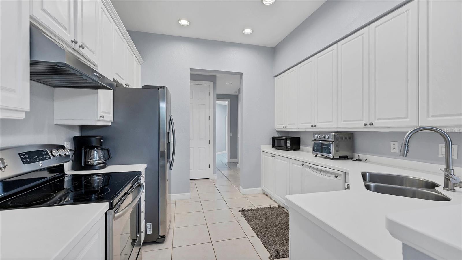 5523 46th, Bradenton, FL 34210