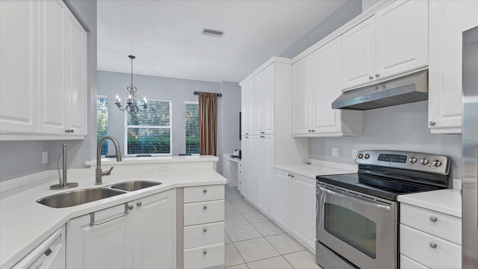 5523 46th, Bradenton, FL 34210