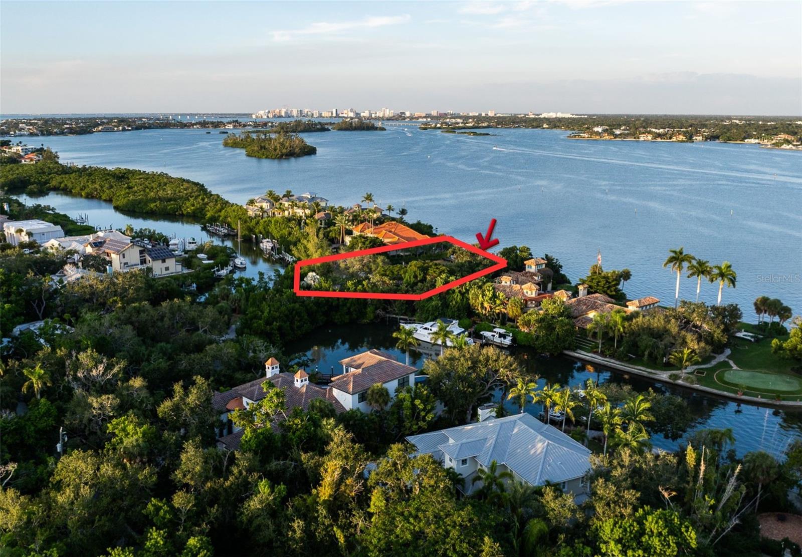 1290 Hidden Harbor, Sarasota, FL 34242
