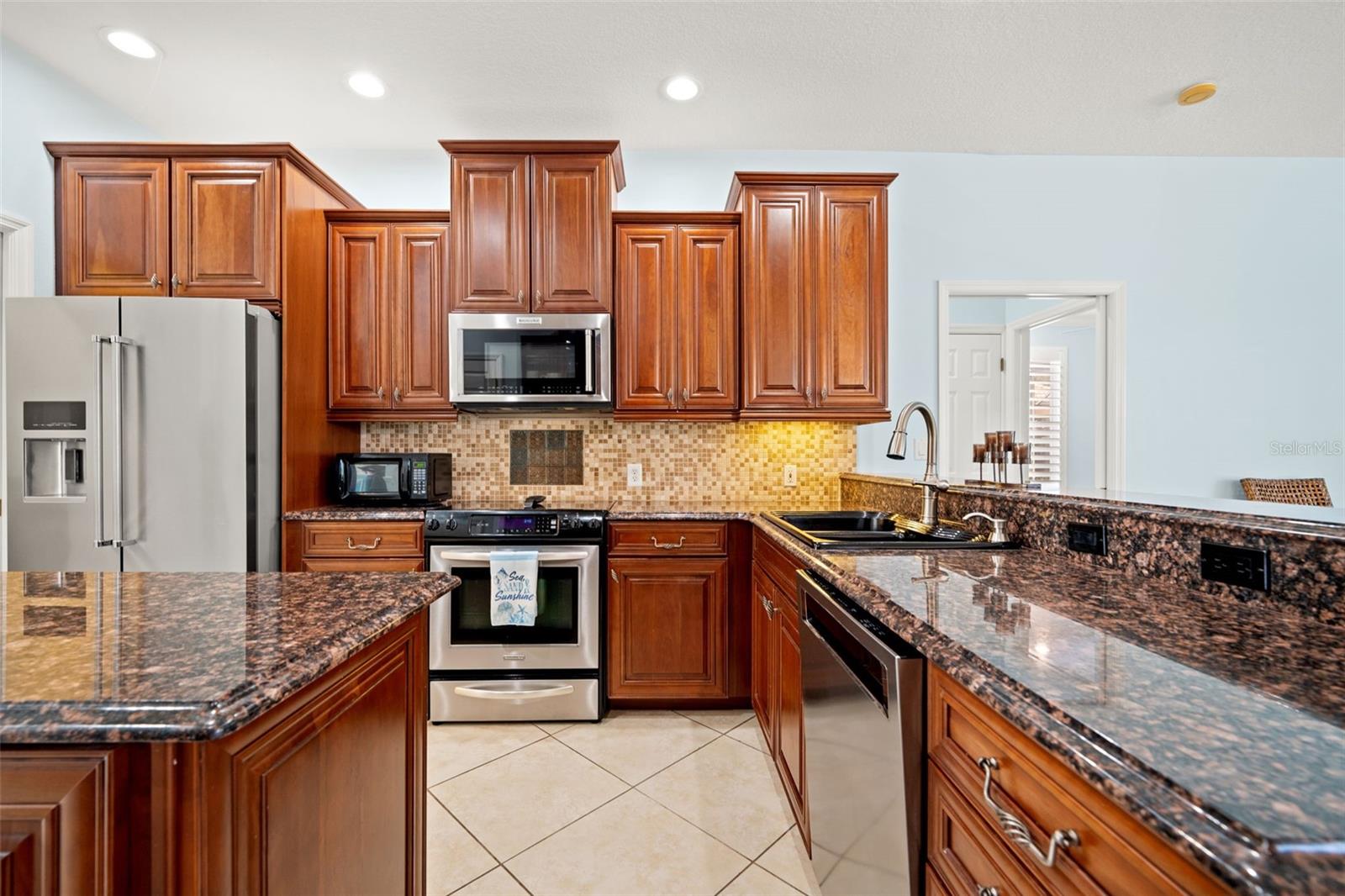 6882 Tailfeather, Bradenton, FL 34203