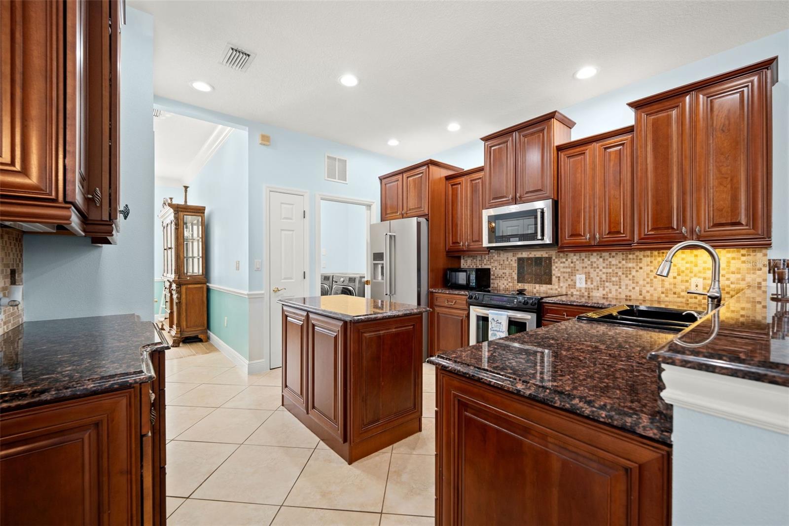 6882 Tailfeather, Bradenton, FL 34203
