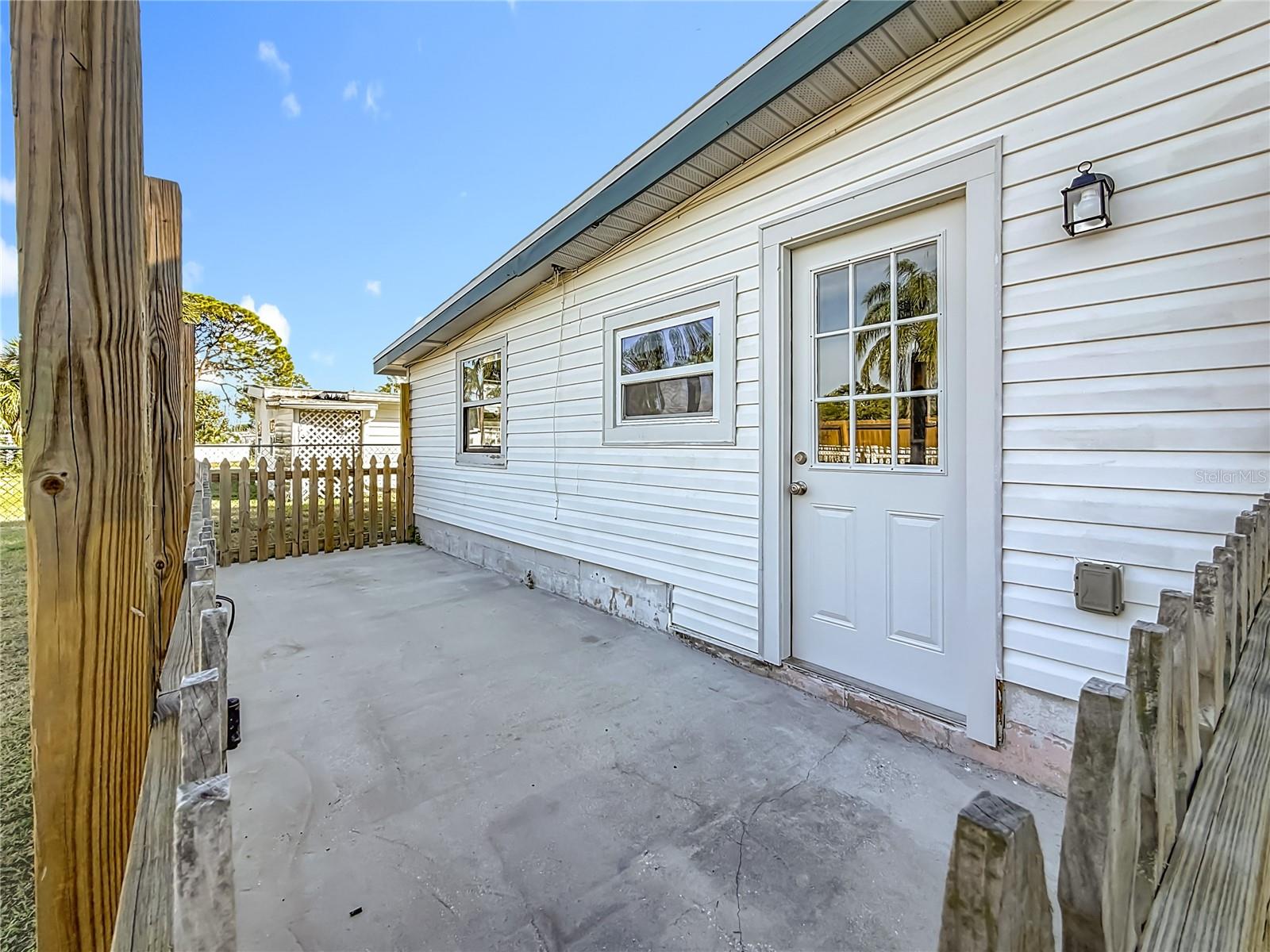 5051 Avery, New Port Richey, FL 34652