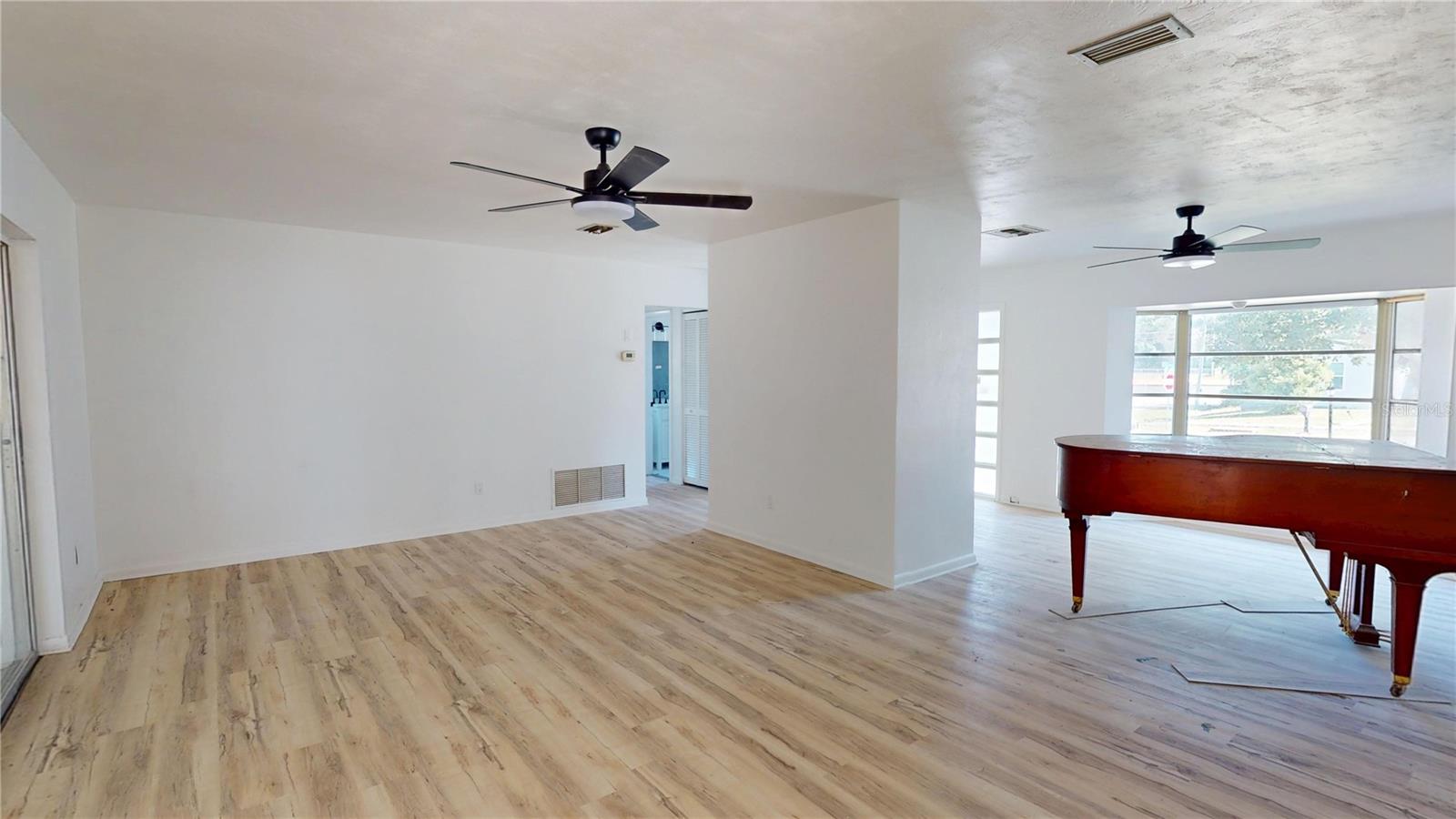 1144 Gerona, Deltona, FL 32725