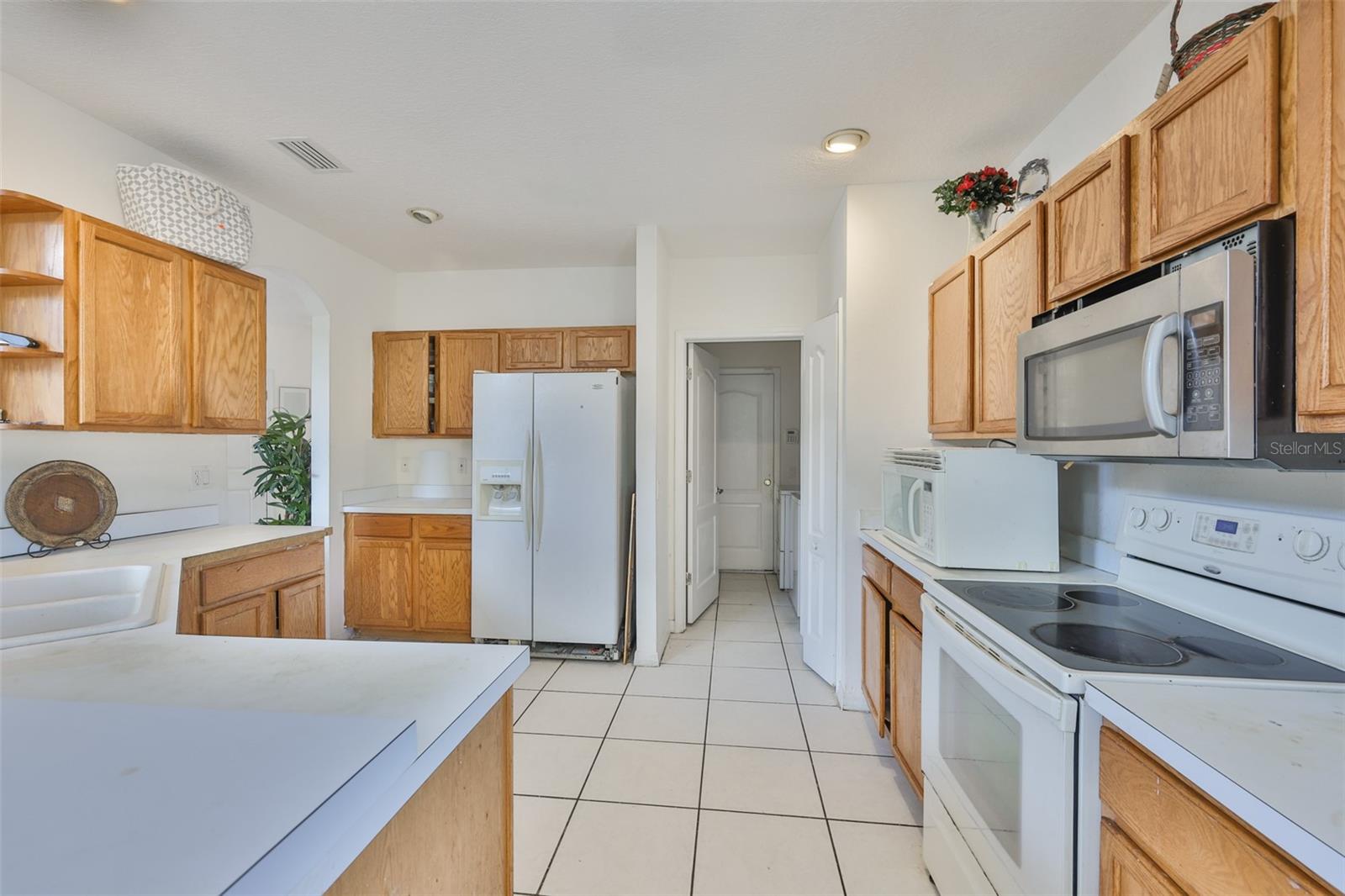 702 Cristelle Jean, Ruskin, FL 33570