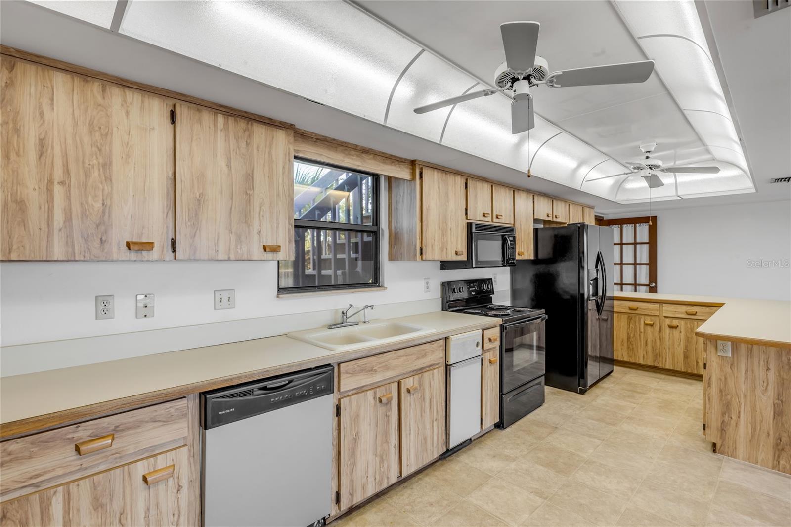 824 Eel, New Smyrna Beach, FL 32169