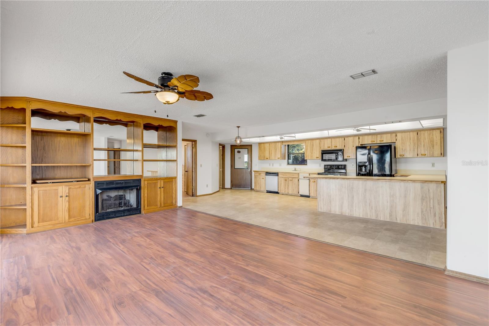 824 Eel, New Smyrna Beach, FL 32169