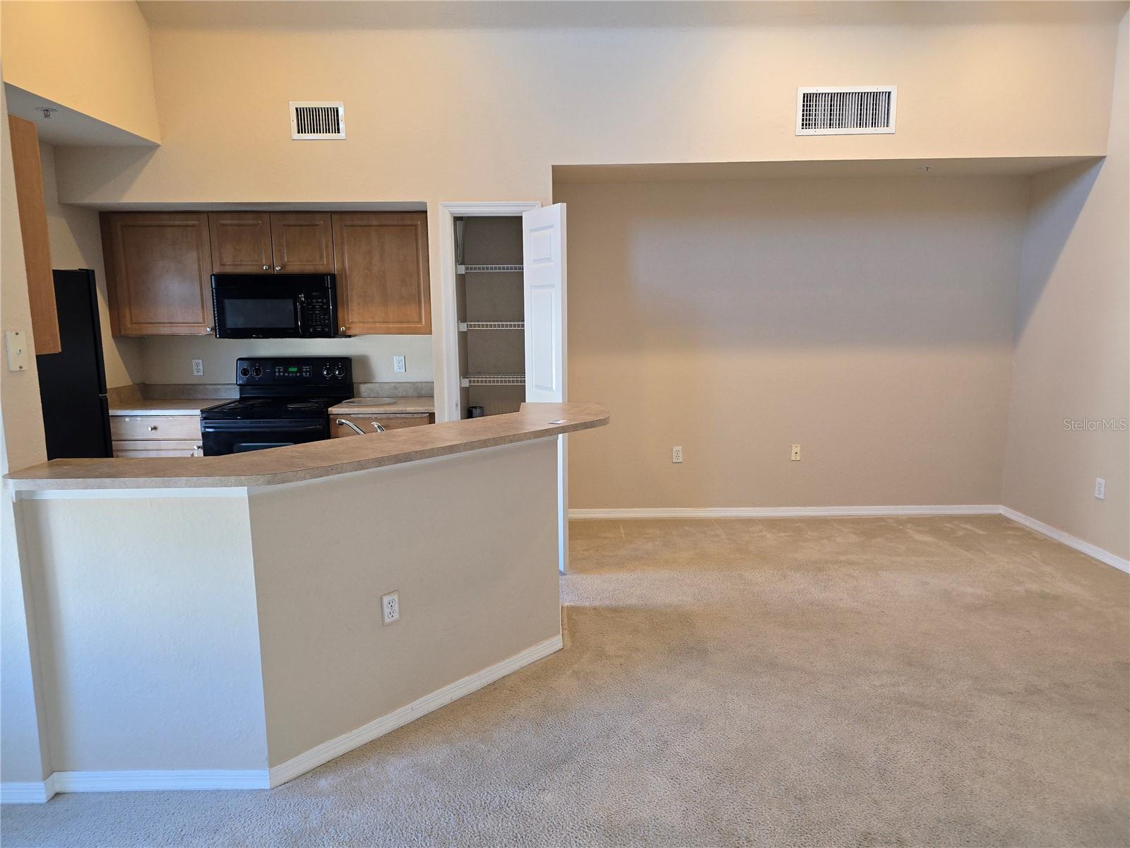 5601 Rosehill Unit 203, Sarasota, FL 34233