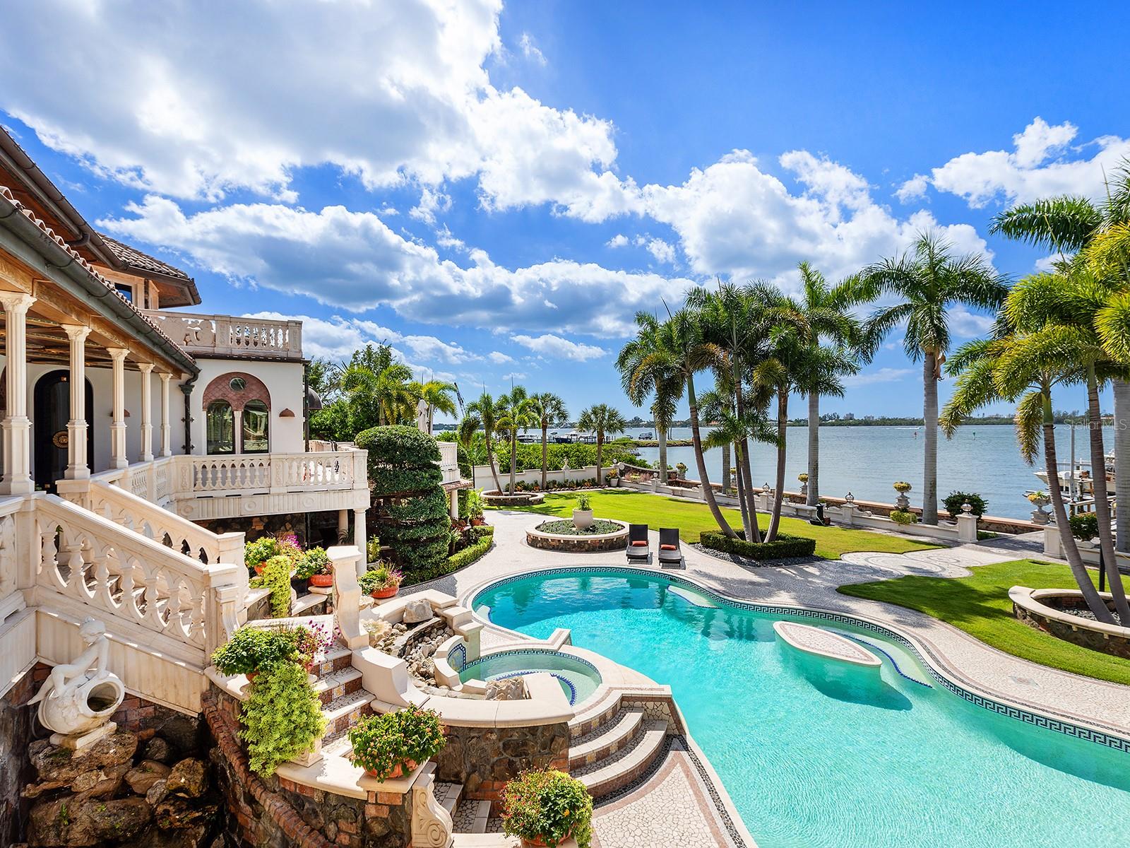1310 Lake Shore, Sarasota, FL 34231