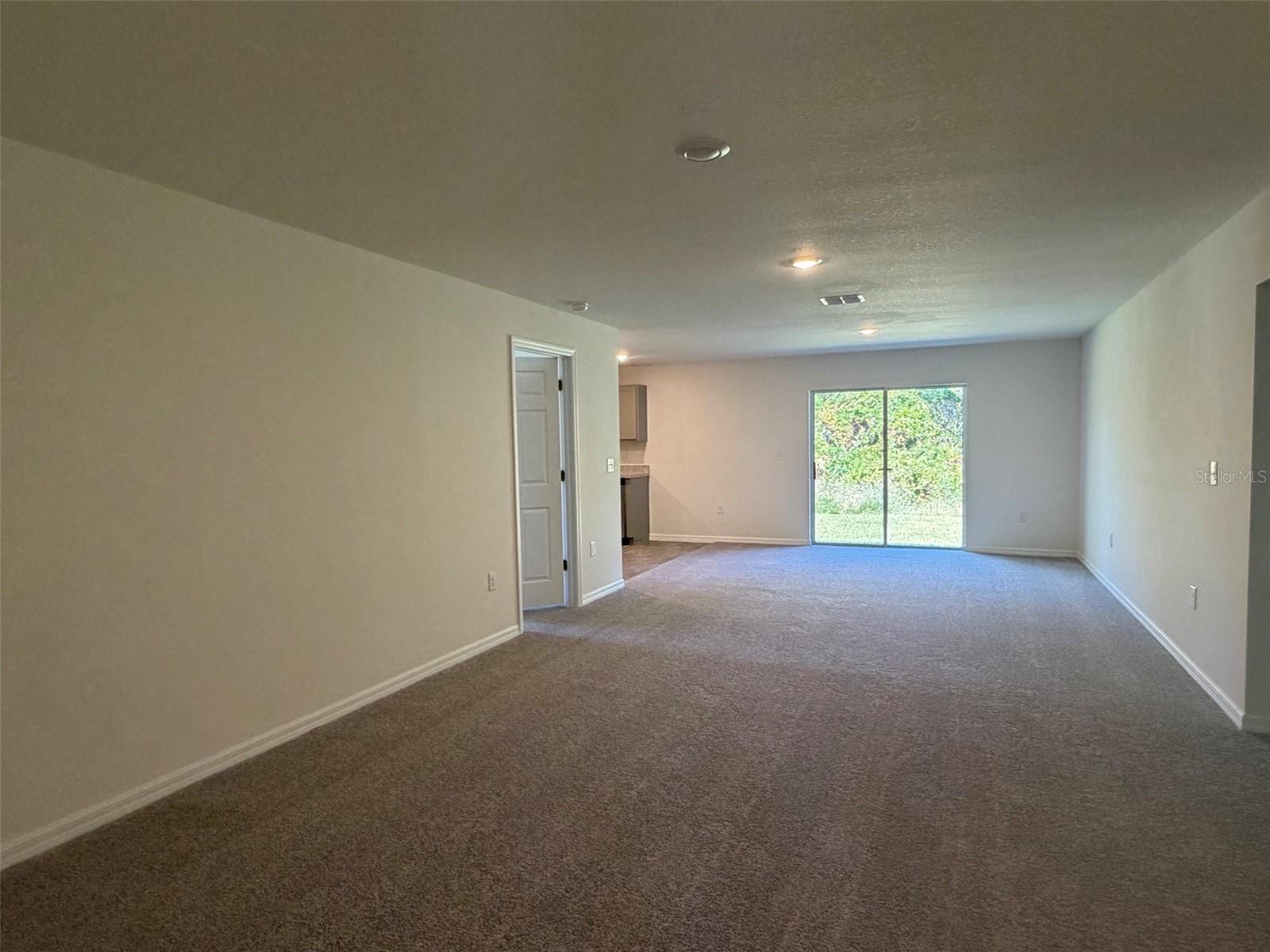 904 Hudson Valley, Poinciana, FL 34759