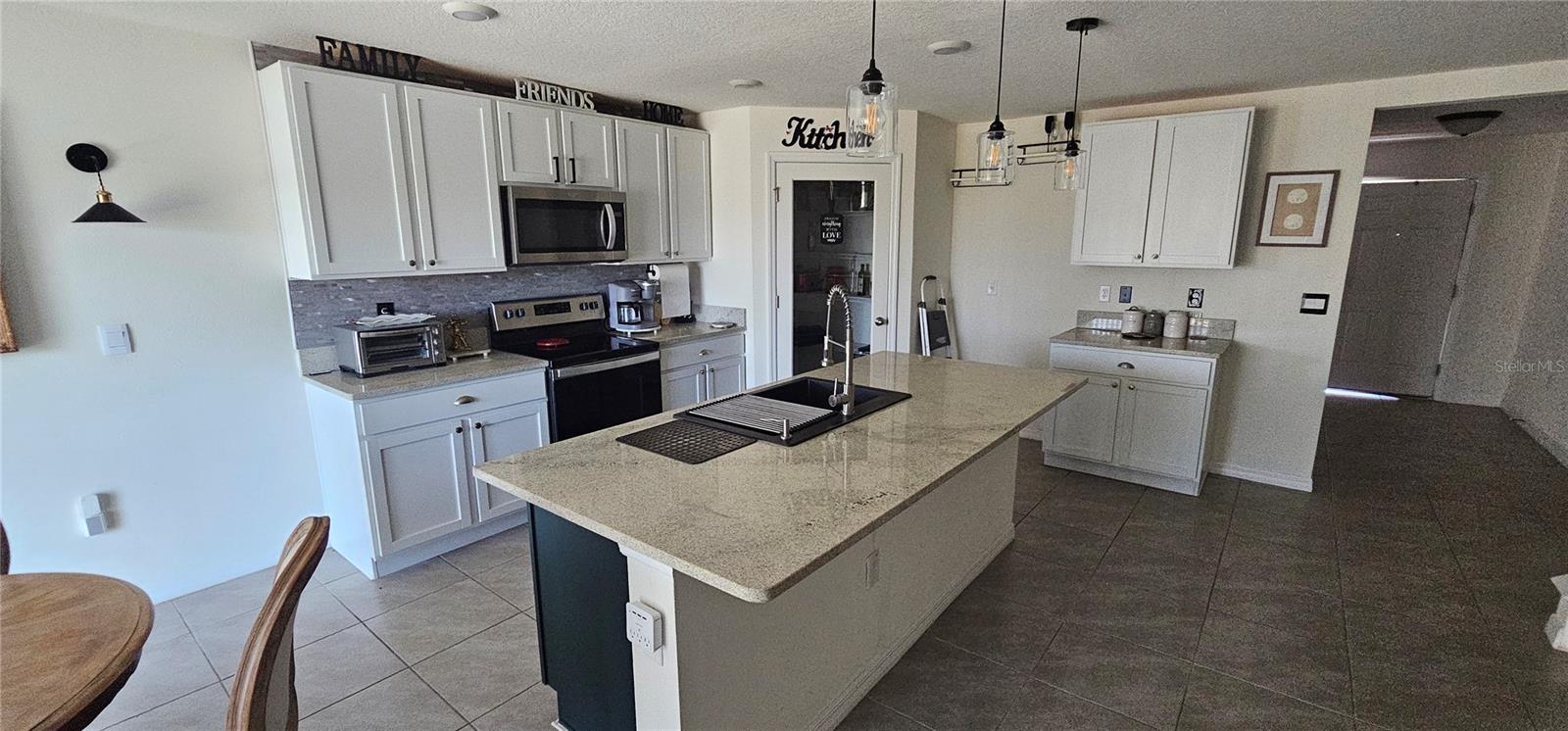 1220 Tahitian Sunrise, Plant City, FL 33565