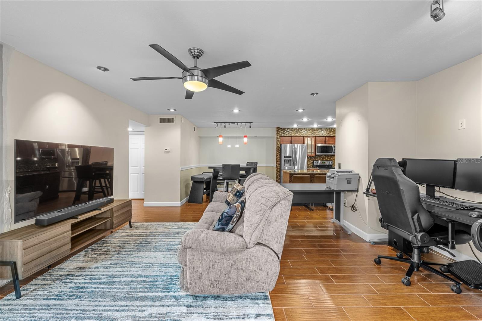 9481 Highland Oak Unit 1709, Tampa, FL 33647