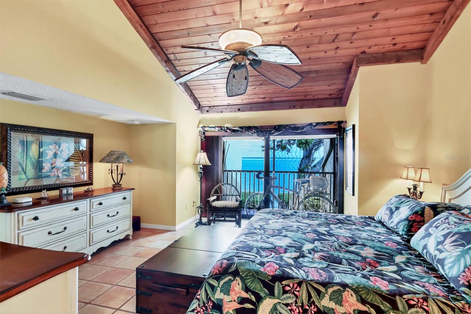 5270 Gulf of Mexico Unit 508, Longboat Key, FL 34228