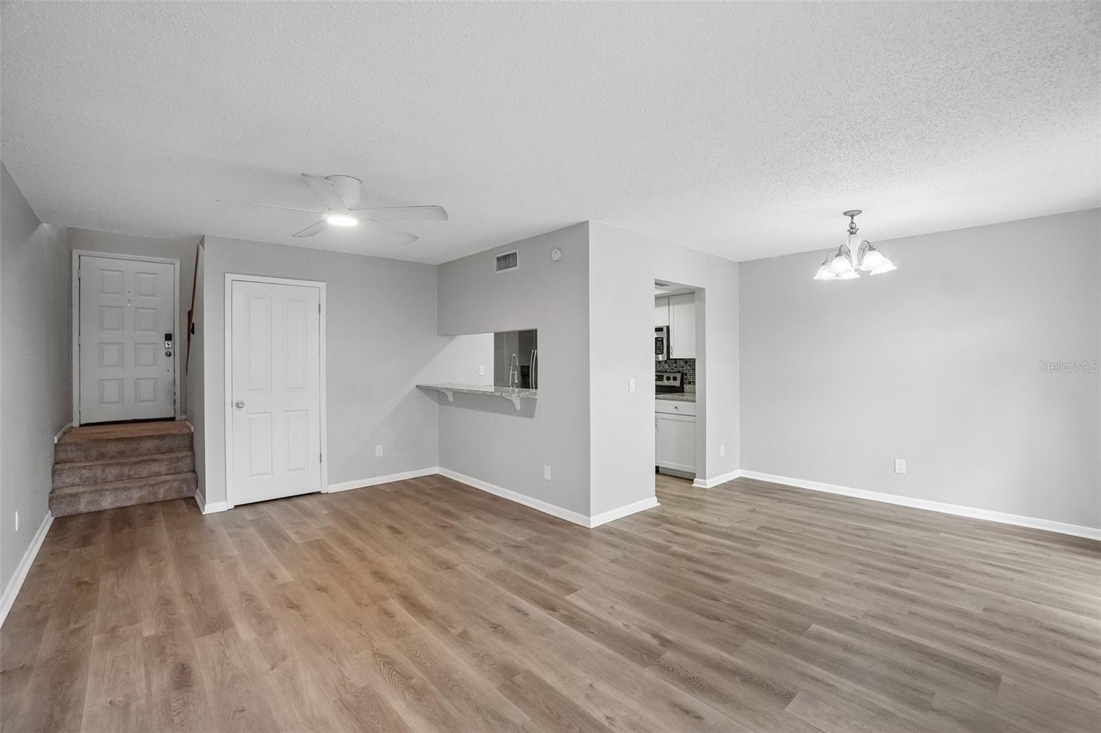 1310 Mountain View Unit 105, Tampa, FL 33612