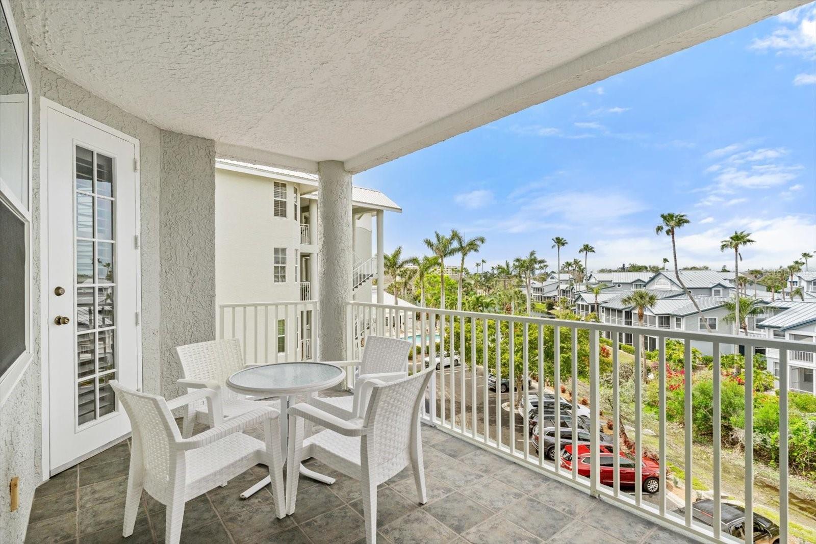 1260 Dolphin Bay Unit 404, Sarasota, FL 34242