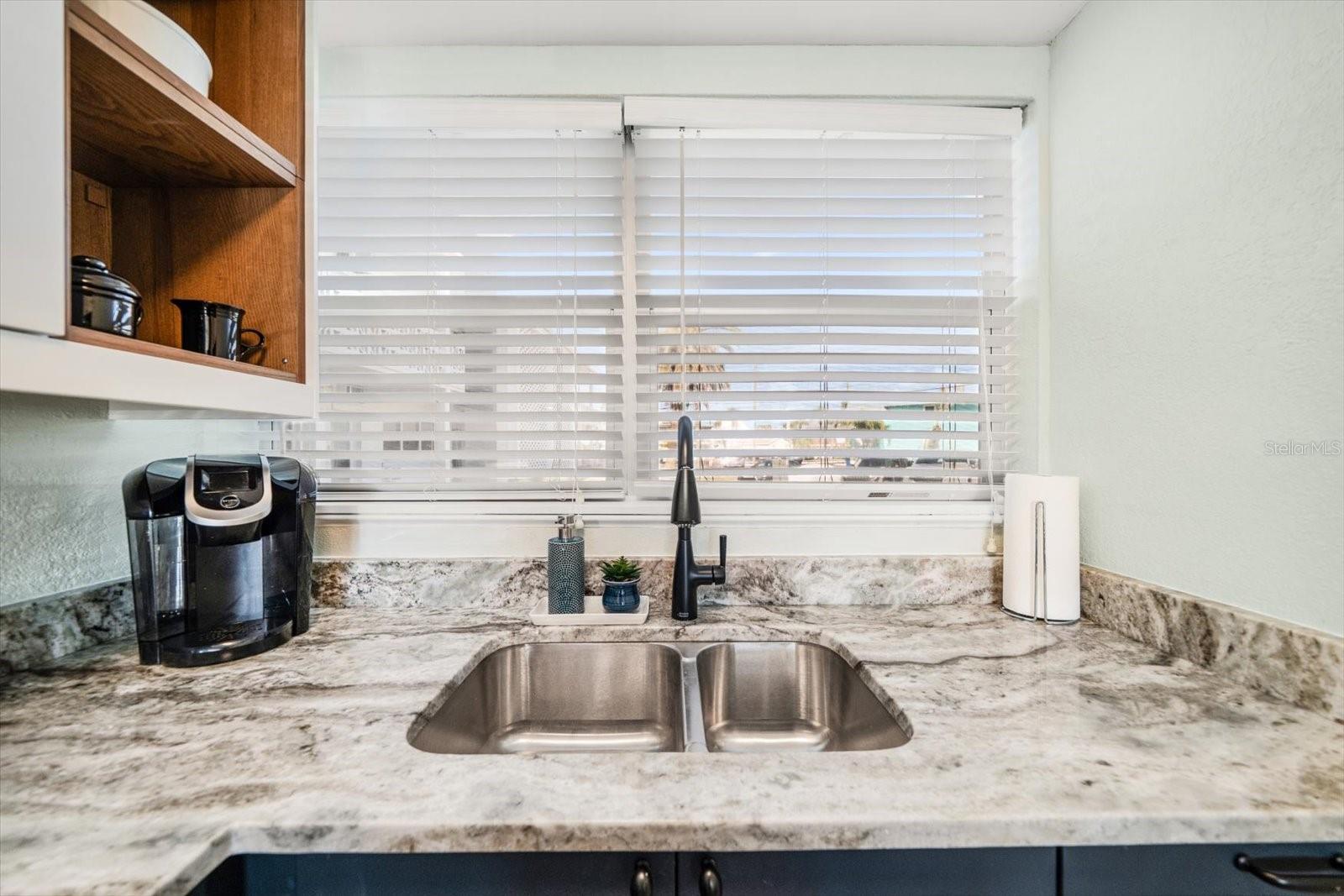 7050 Sunset Unit 6, St Pete Beach, FL 33706