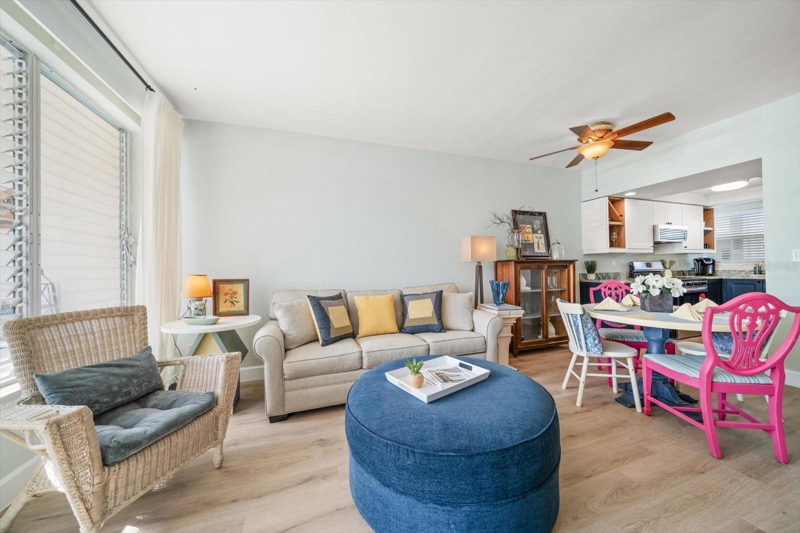 7050 Sunset Unit 6, St Pete Beach, FL 33706